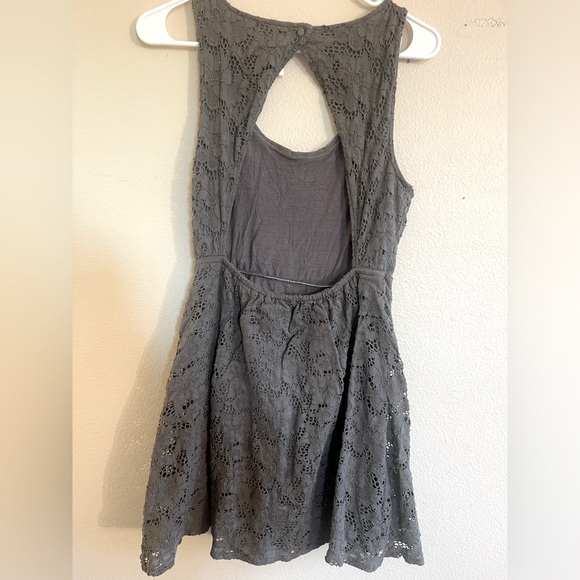 Free People Open Back Embroidered Dress w/Liner size Small - Picture 6 of 6